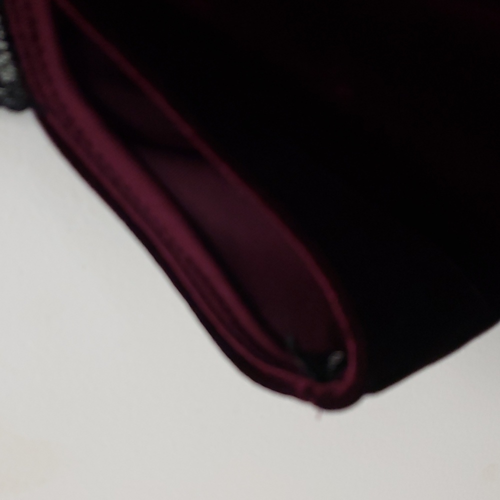 〰️Forever 21〰️ Burgundy Velvet Lace High Neck Cutout Bodysuit 2X - Picture 3 of 7